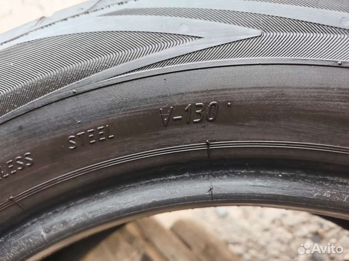 Viatti Strada Asimmetrico V-130 215/55 R16 93V
