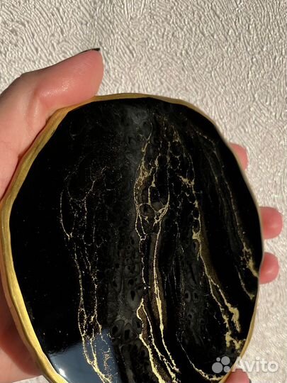 Подстаканник; костер; подставка