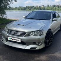 Toyota Altezza 2.0 AT, 2002, 265 000 км, с пробегом, цена 1 000 000 руб.