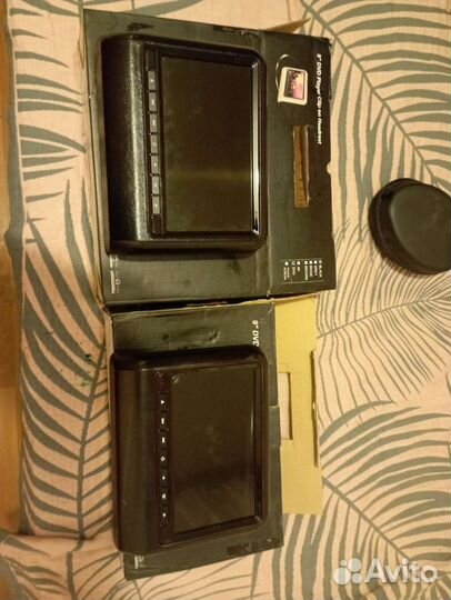 Подголовник с монитором