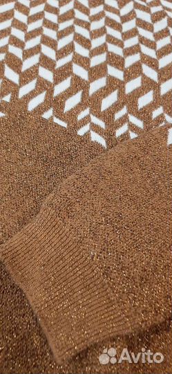 Джемпер с люрексом 42