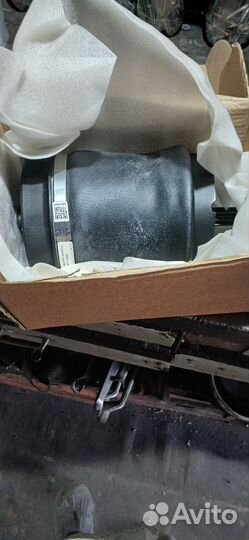 Пневмо балон зад. Ленд ровер l322