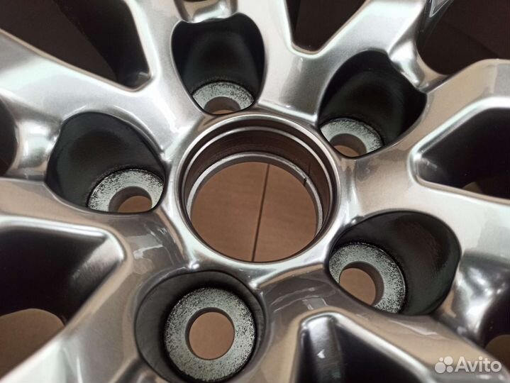 Один новый оригинальный диск Toyota Rav-4 RAV R19