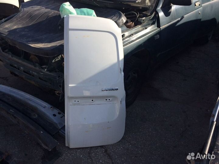 Дверь багажника правая largus