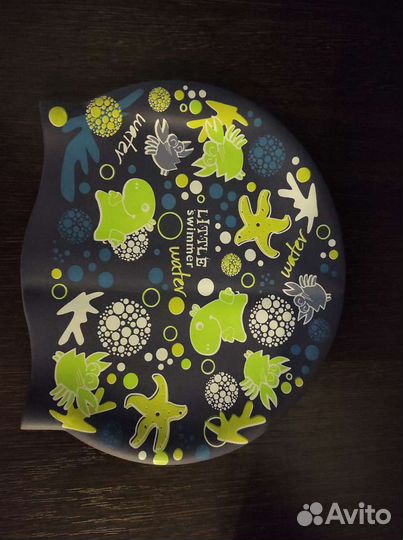 Новая детская шапочка для плавания. Разные