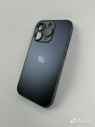 Чехол на iPhone