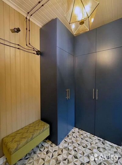 Шкаф распашной угловой