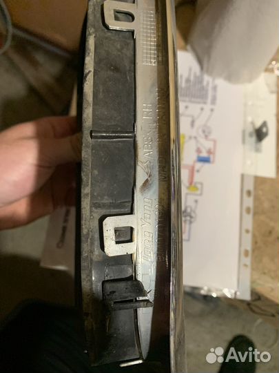 BMW 5 e34 решетка