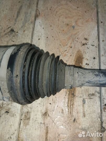 Полуось передняя левая Mercedes W169 1,7л АКПП