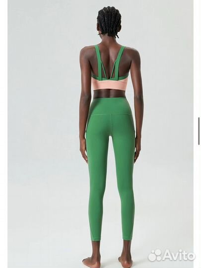 Спортивный костюм (леггинсы+бра)