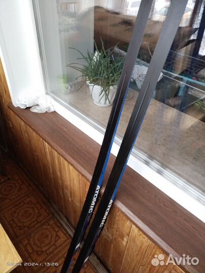 Беговые лыжи atomic единая Россия