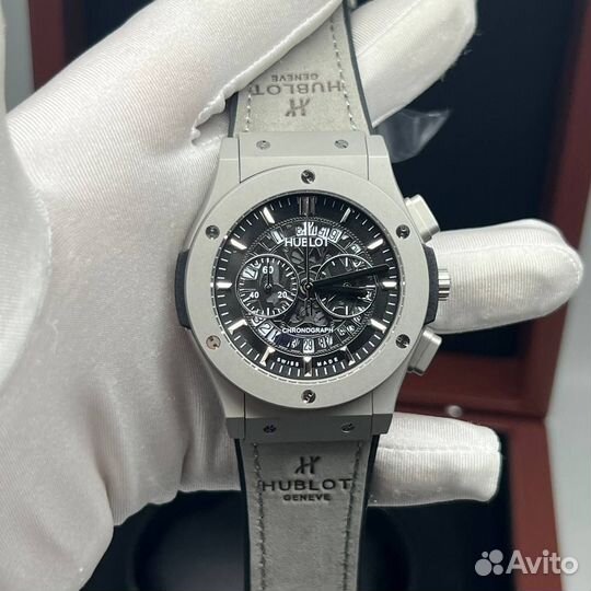 Часы мужские скелетон Hublot