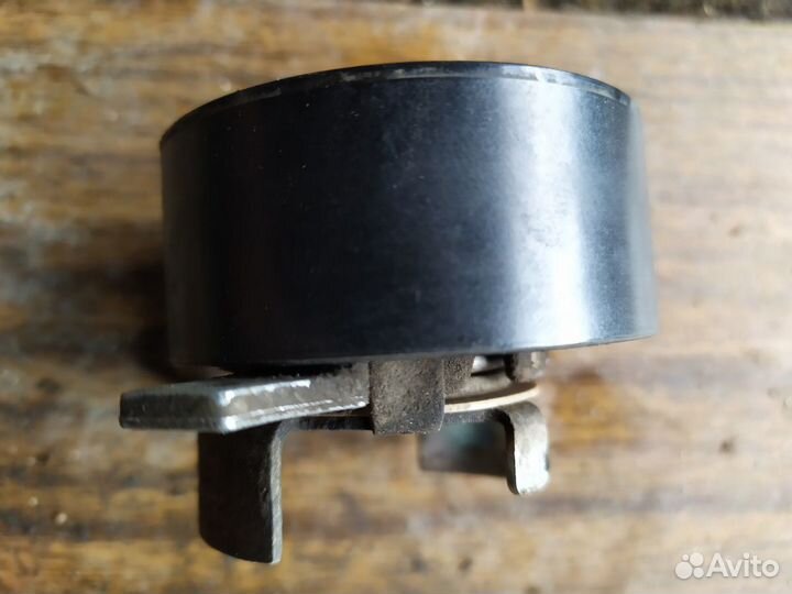 Продаю натяжной ролик и ремень грм форд фокус 3