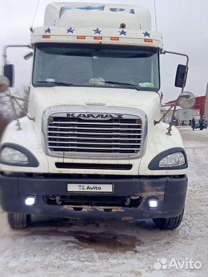 Freightliner Columbia с полуприцепом, 2002