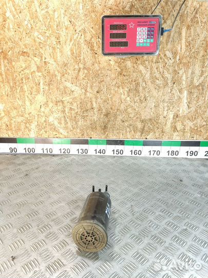 Абсорбер фильтр угольный Nissan Maxima a33