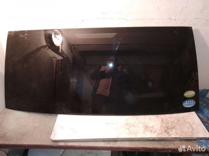 Заднее стекло тайота Вокси-Ноах 2007-2011г