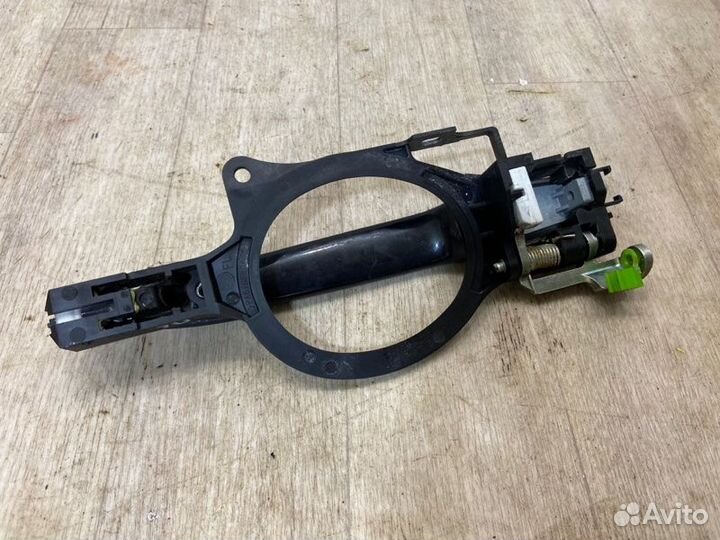 Ручка двери внешняя передняя левая Mitsubishi