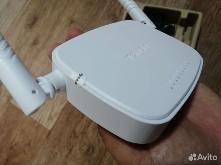 Маршрутизатор Tenda D301 v4