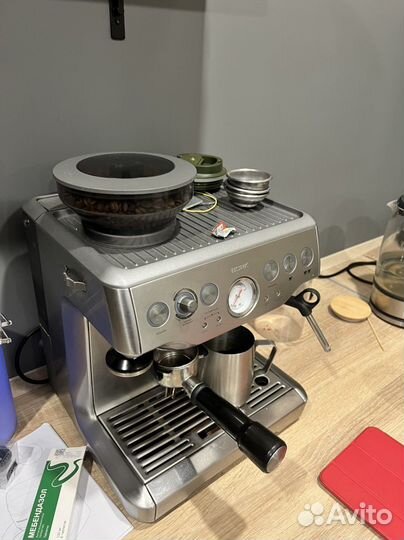 Кофемашина bork c804