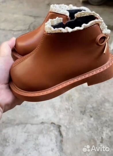 Ботинки для девочки