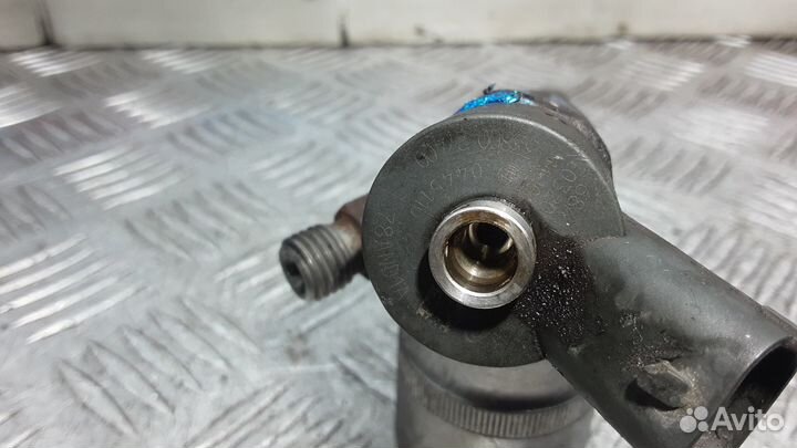 Форсунка дизельная hyundai tucson JM 2006