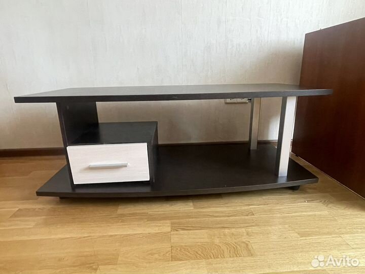 Тумба под телевизор