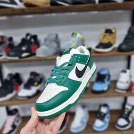 Кроссовки Nike Dunk