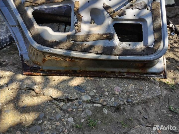Задняя дверь на ваз 2112