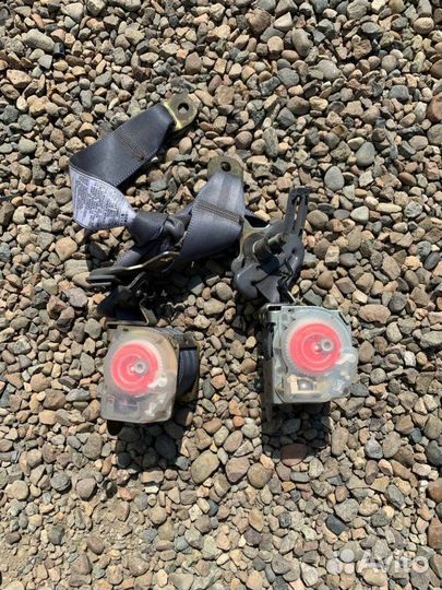 Ремень безопасности задний Toyota Harrier MCU10