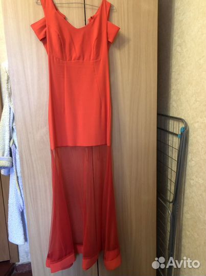 Вечернее платье