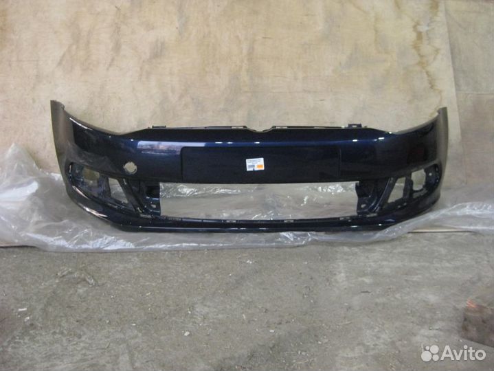 Бампер Фольксваген Поло окрашенный в цвет Черный