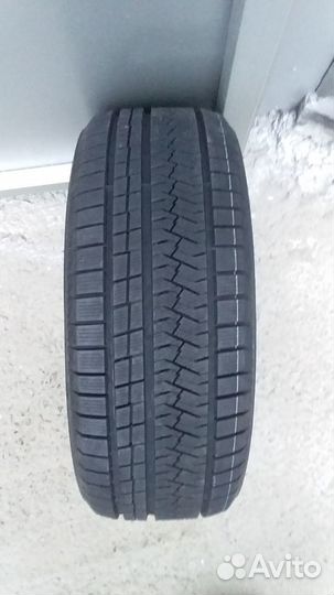 Vitour Ice Line 275/50 R20