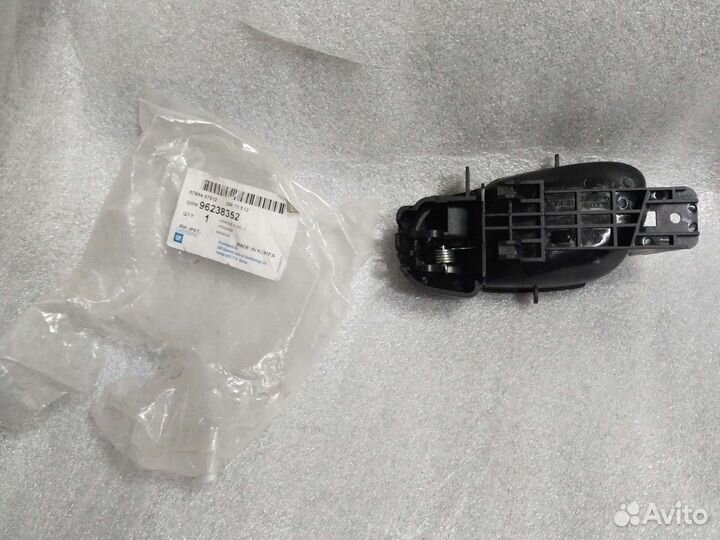 Ручка двери внутренняя правая ZAZ Chance 2009-2014