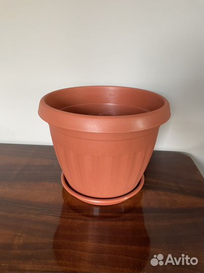 Горшок для цветов большой пластик