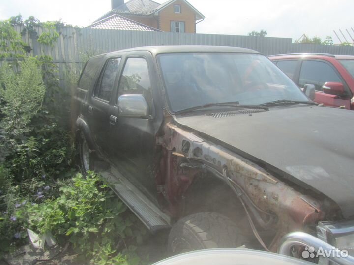 Дверь передняя задняя левая toyota 4Runner 94 г