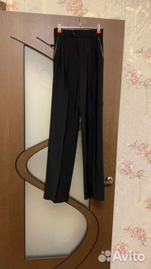 Костюм на Латину