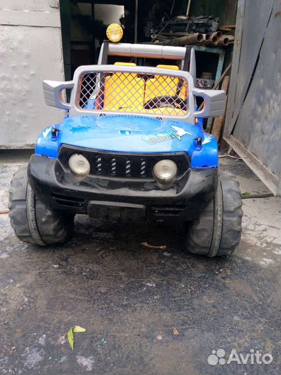 Машинка-каталка