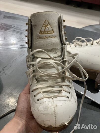 Фигурные коньки jackson