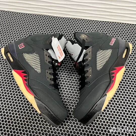 Nike air Jordan 5 retro gore tex off noir