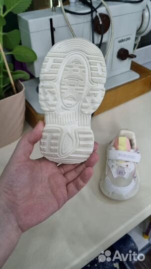 Кроссовки детские 25 размер новые