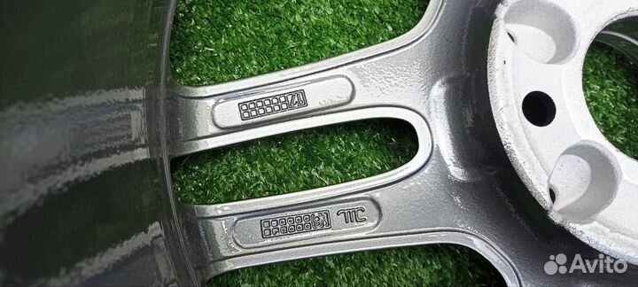 Диски Mercedes AMG R18 Оригинал A1764010700