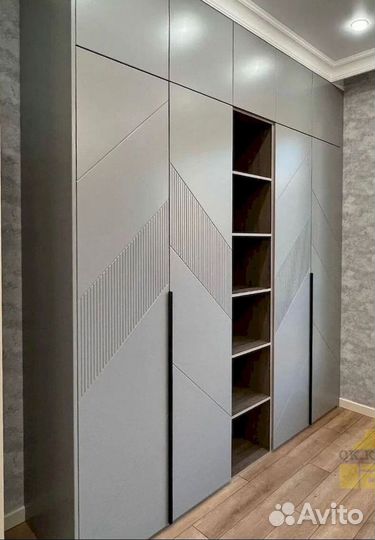 Черный шкаф