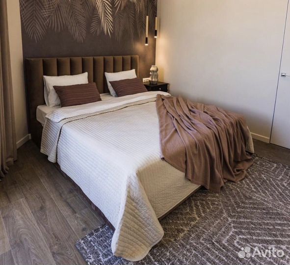 Кровать двухспальная с подьемным механизмом