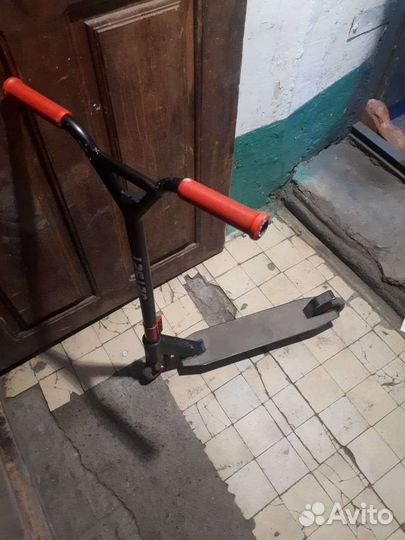 Трюковой самокат