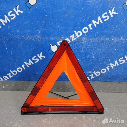 Знак аварийной остановки Renault Duster 2