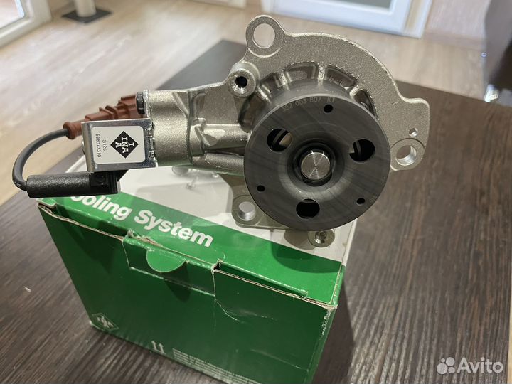 Помпа (насос ож) Tiguan 2.0TDI INA 538073310