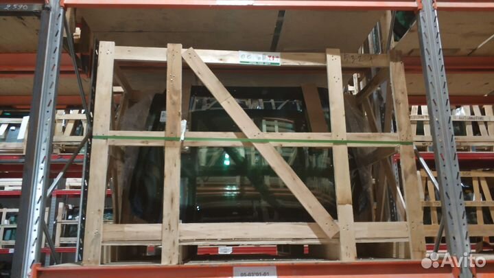 Hitachi ZW 220-310 фронтальный-погрузчик дверное нижнее правое 2007- 495Х560 плоское, шелкография, 2
