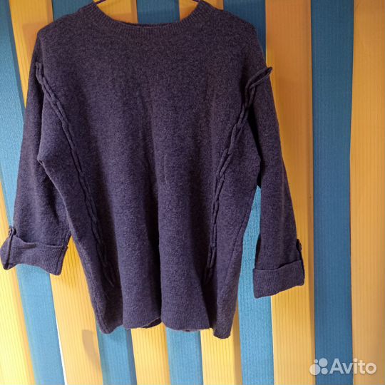 Свитер женский