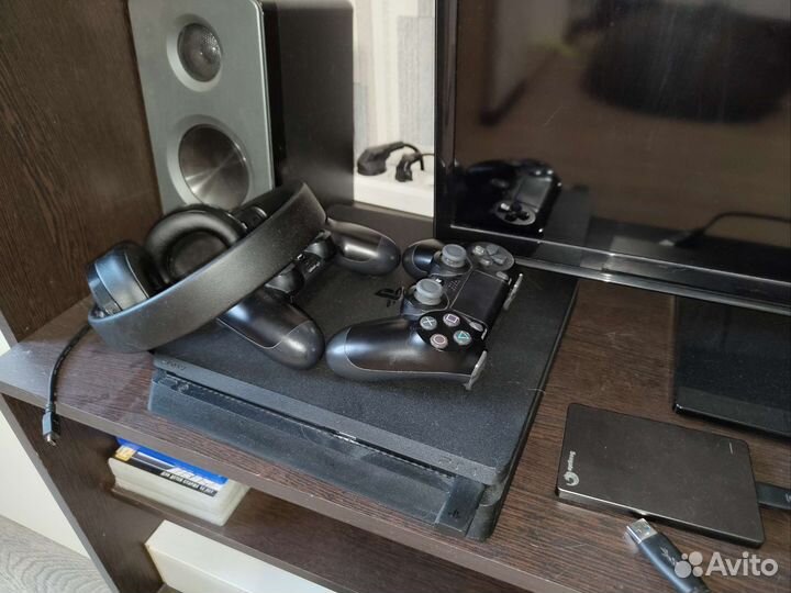 Sony PS4 slim 500+500gb