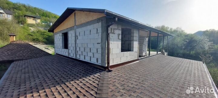 Бригада строителей